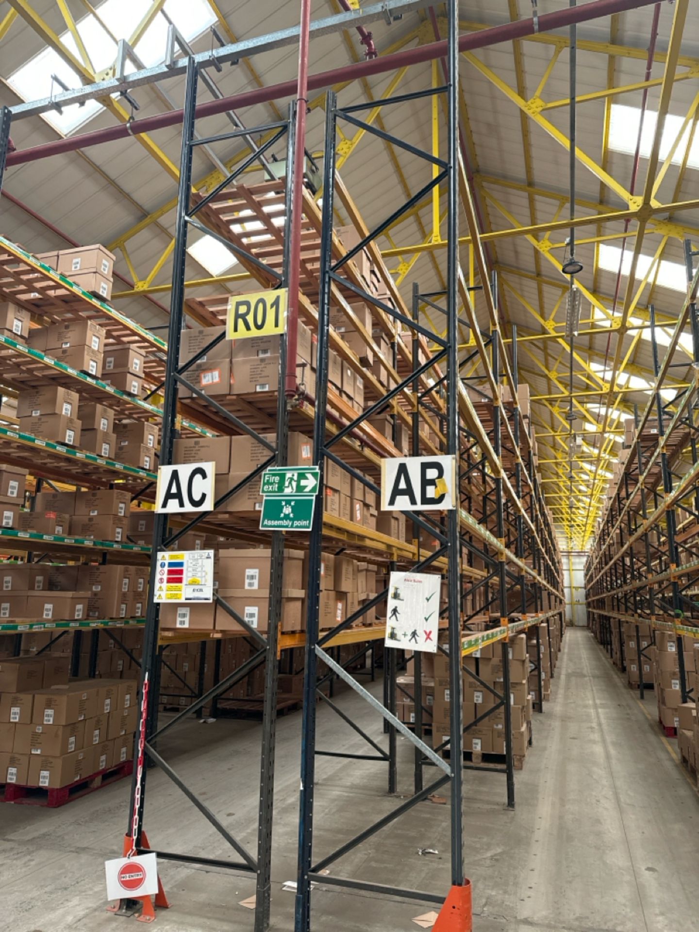 Run Of 42 Bays Of Back To Back Boltless Industrial Pallet Racking - Image 2 of 15
