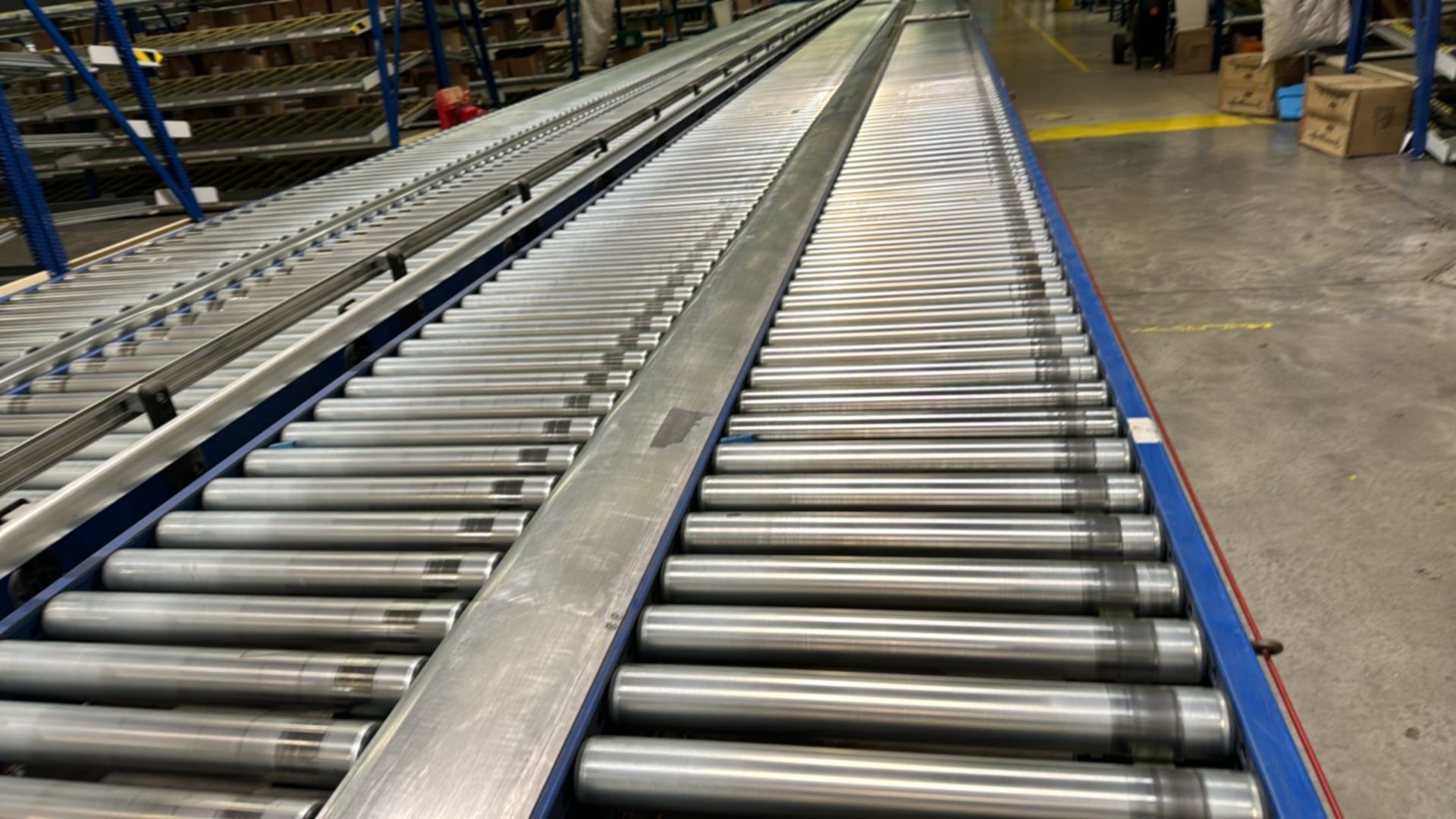 Motorised Roller Conveyor - 2 Rows - Image 6 of 10