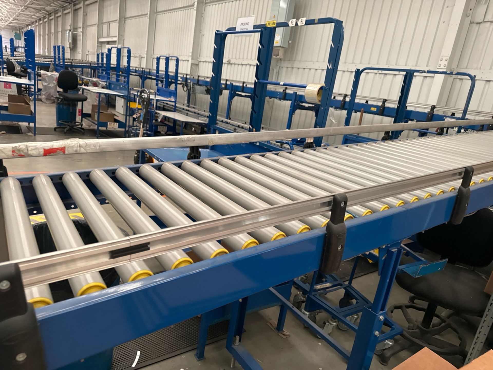 Gravity Roller Conveyor Belt On Decline - Bild 4 aus 7