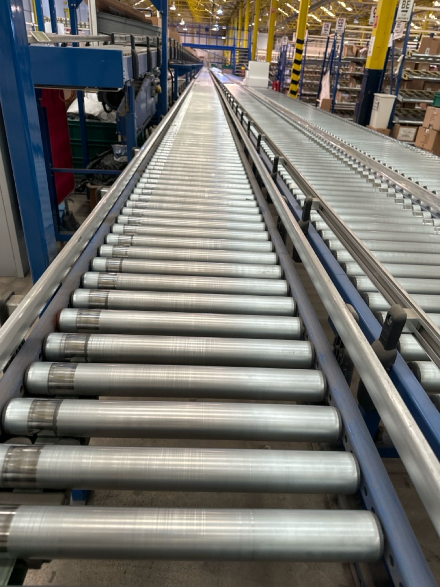 Motorised Roller Conveyor - Image 4 of 4