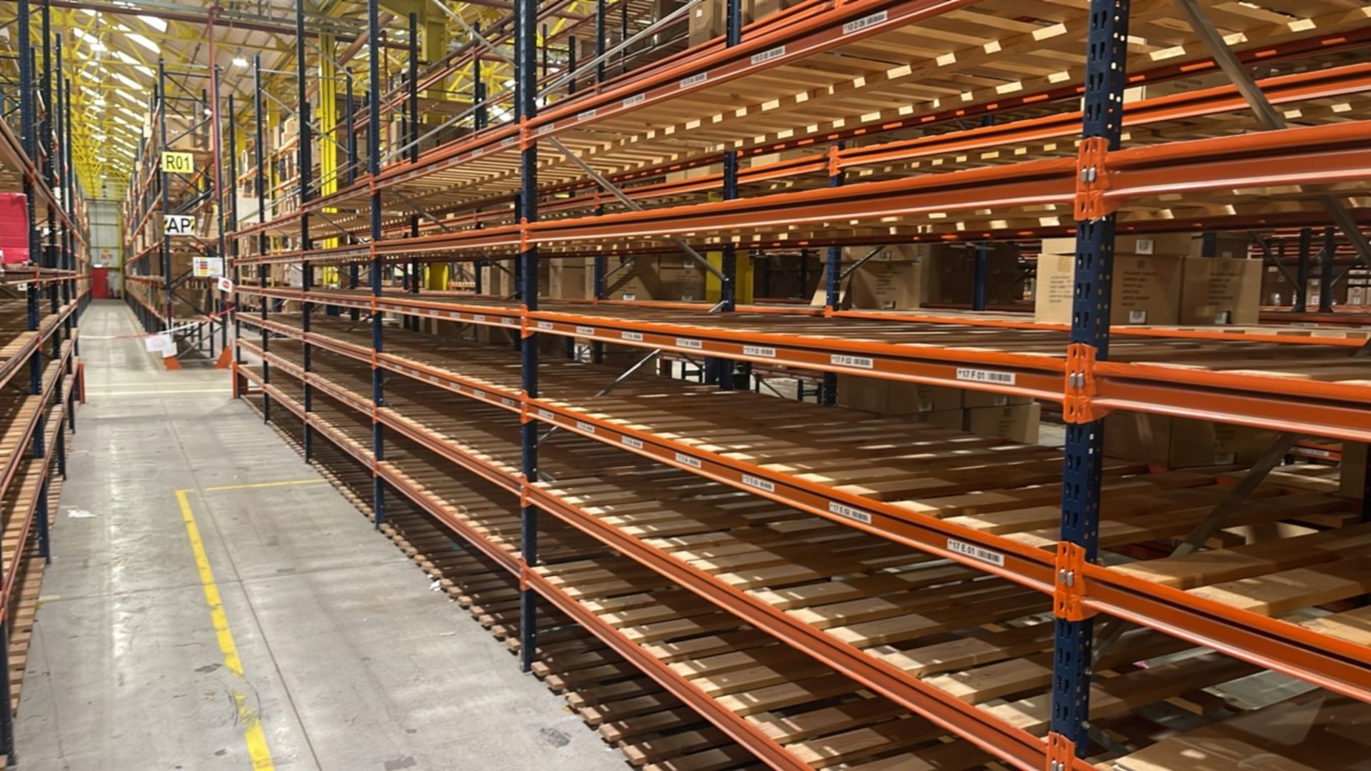 Run Of 10 Bays Of Boltless Industrial Pallet Racking - Image 5 of 9