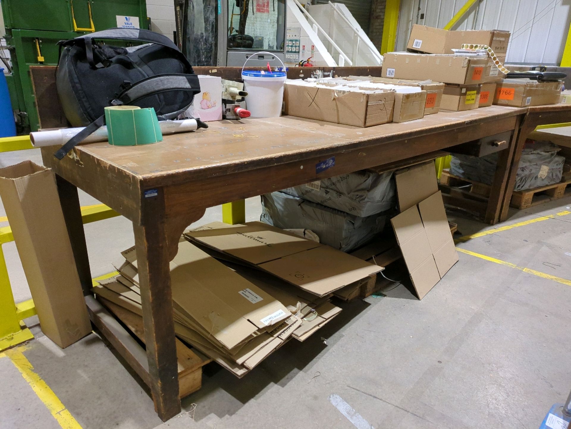 Wooden Work Bench - Image 2 of 4