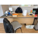 Office Desks and Chairs x4