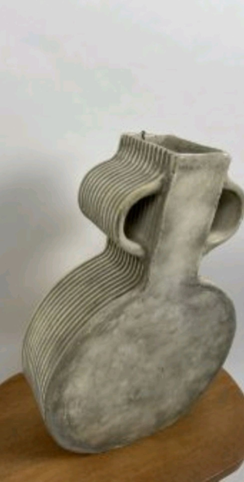 Global Explorer Round Faded White Wash Vase - Image 4 of 4