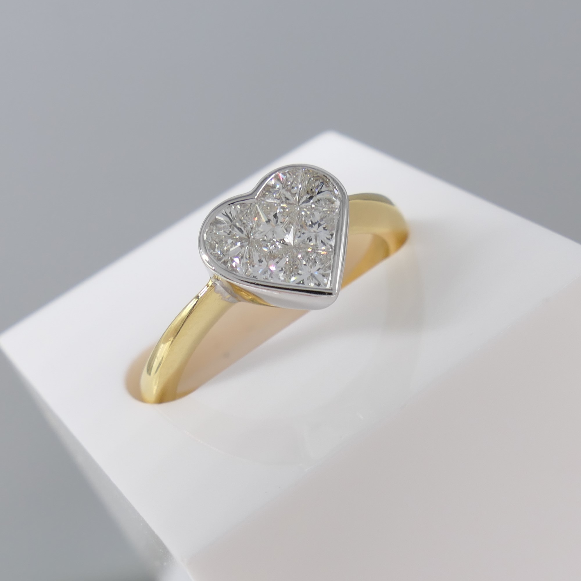 18ct Yellow Gold 0.75 Carat Heart-Shaped Princess-Cut Diamond Ring