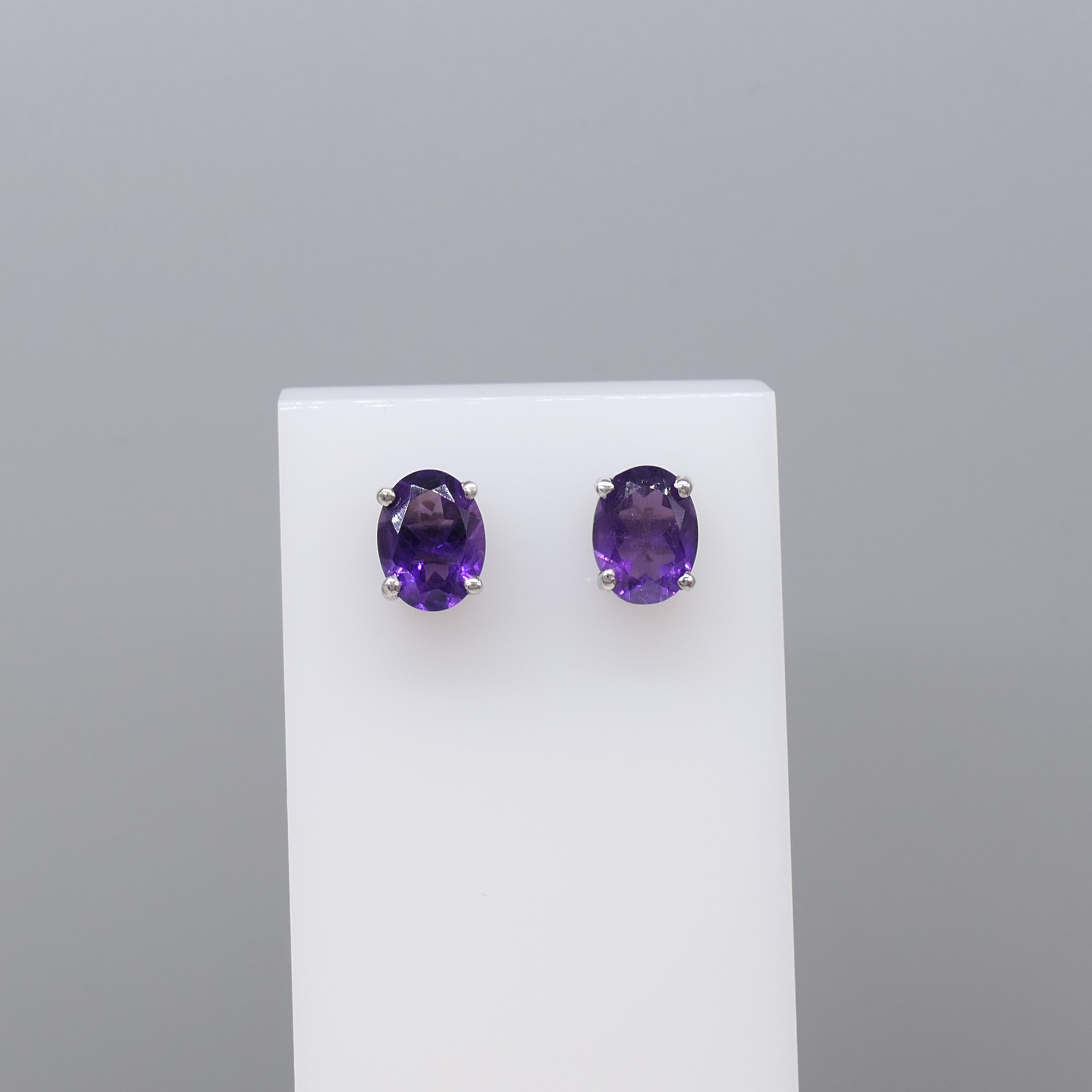 Pair of natural amethyst gemstone ear studs in ste - Image 5 of 6
