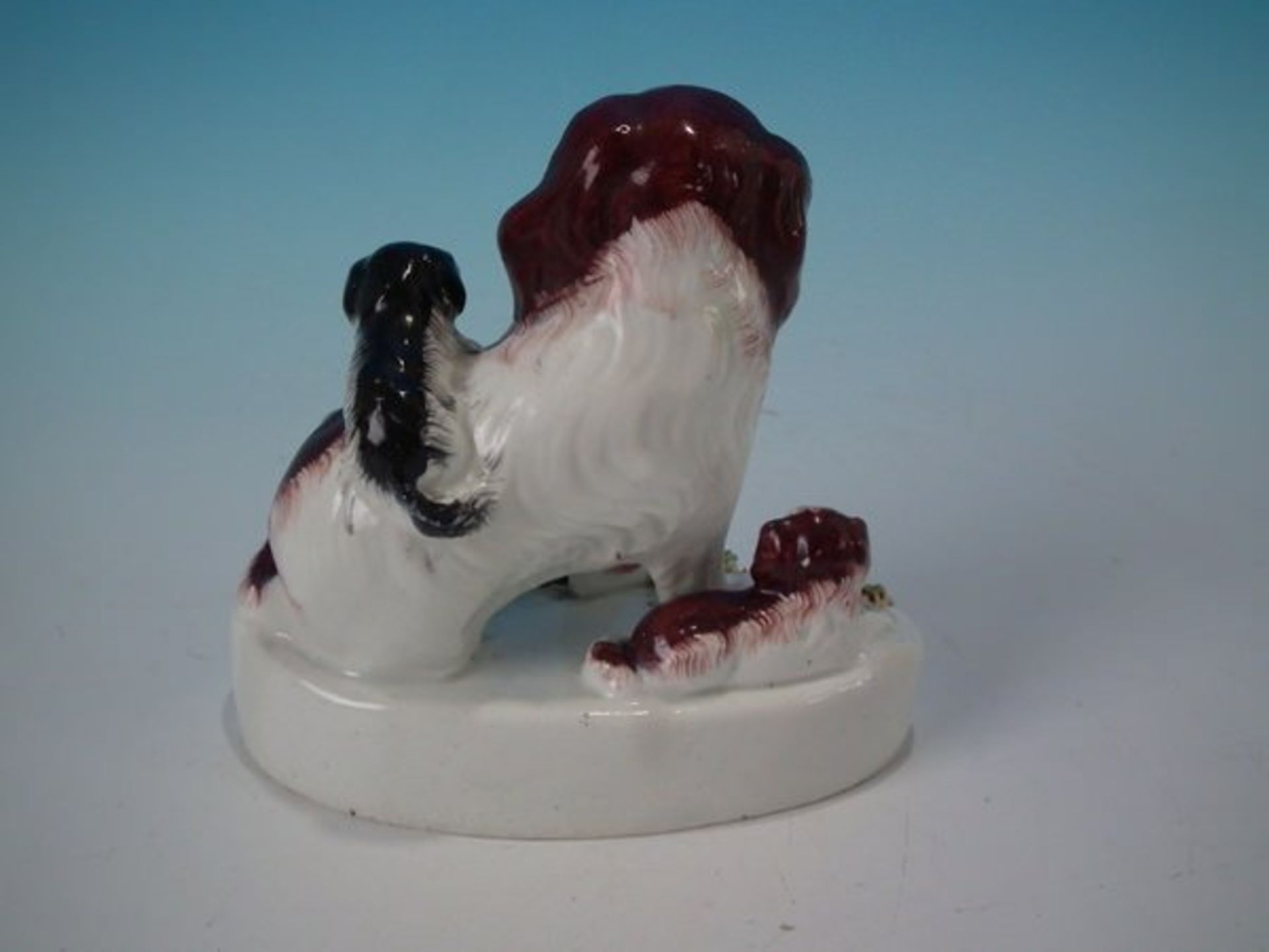 Staffordshire Pottery spaniel with playful pups - Image 3 of 16