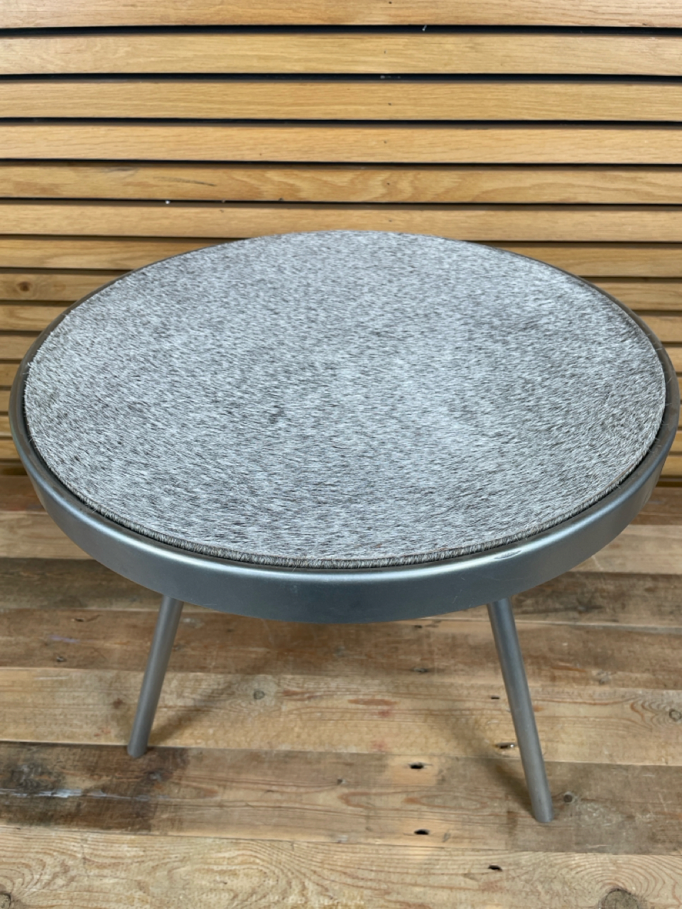 AMARA Circular Side Table Grey Fur Top - Image 2 of 2
