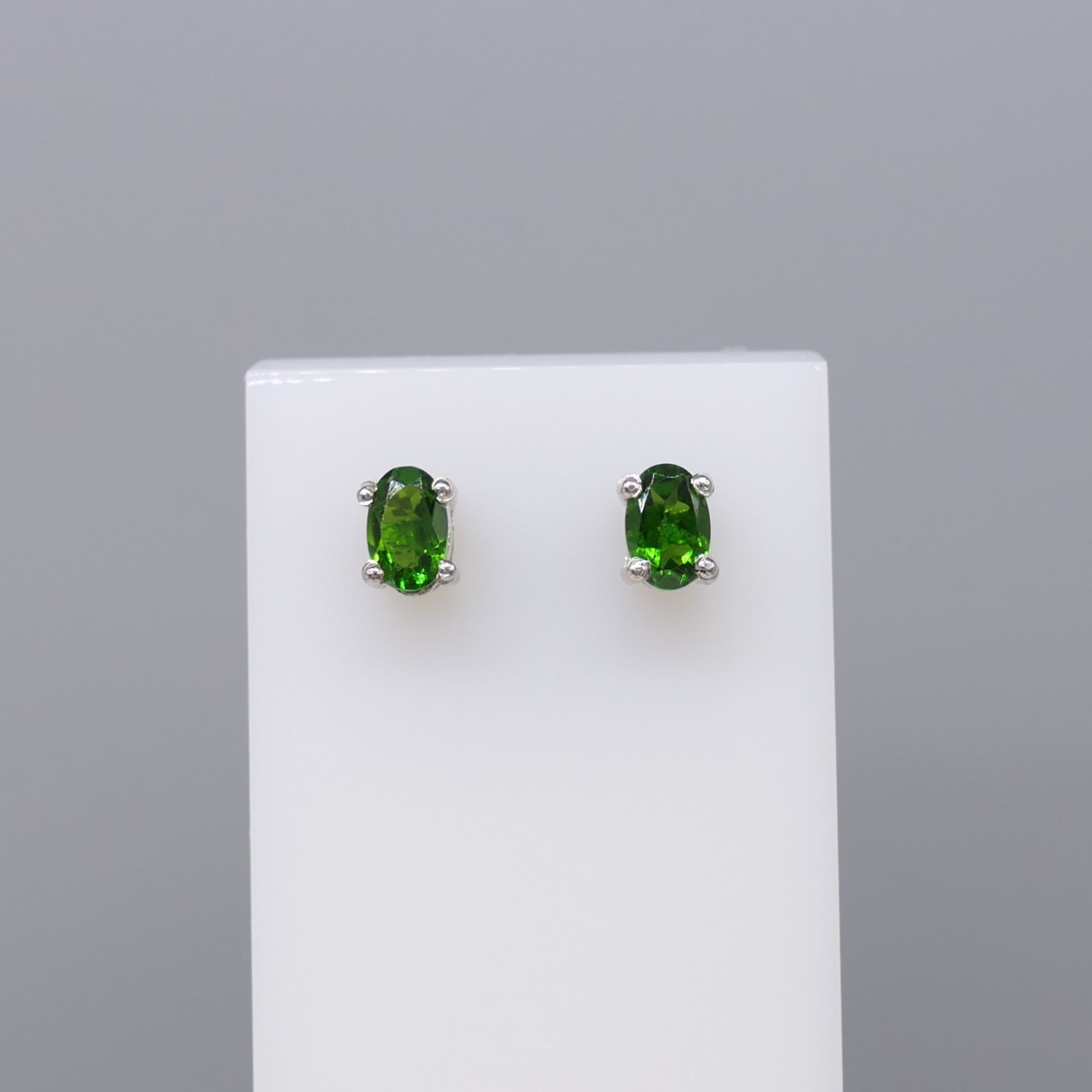 Pair Of Natural Chrome Diopside Ear Studs In Sterl - Image 6 of 7