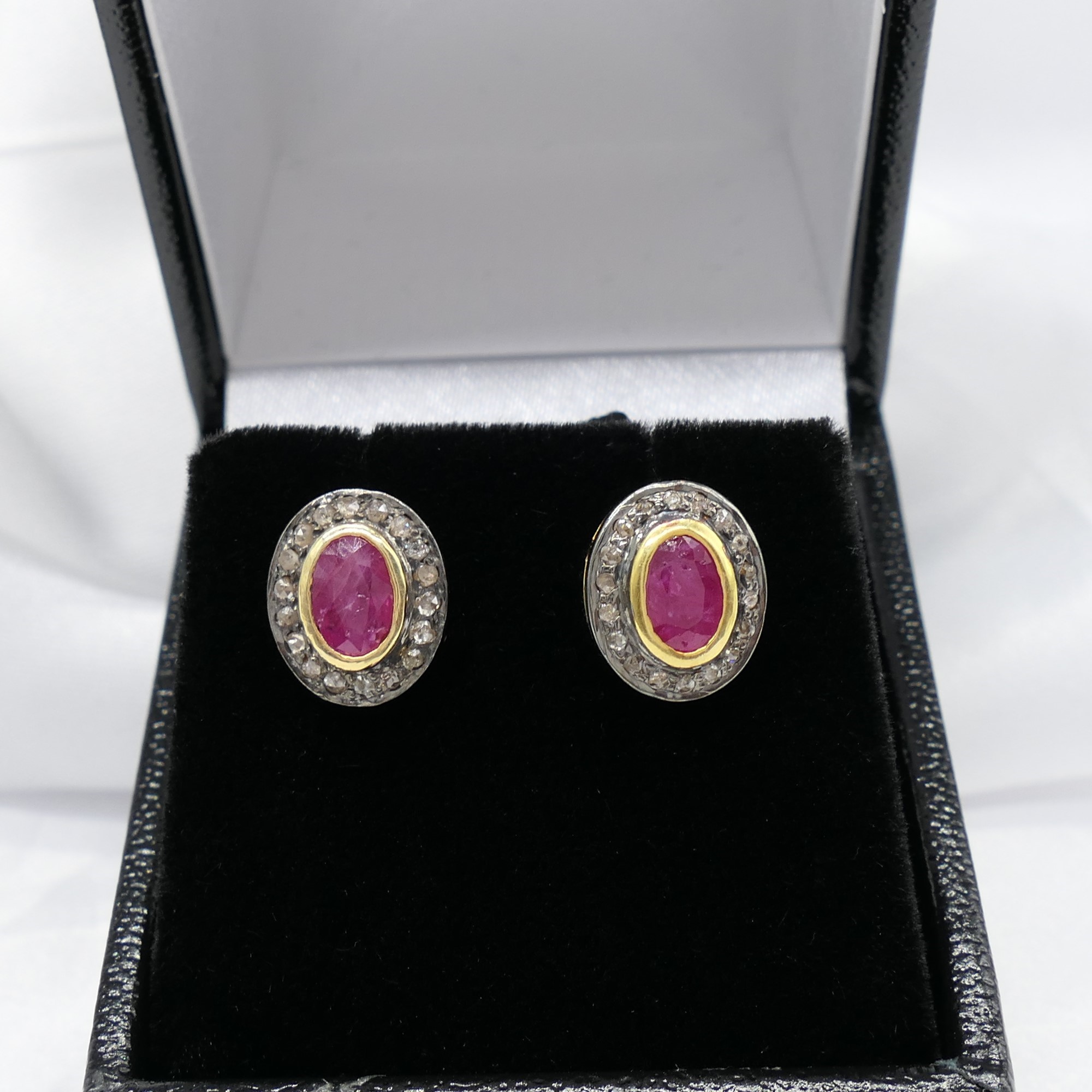 Hand-made ruby and diamond ear studs in silver gil - Image 2 of 7