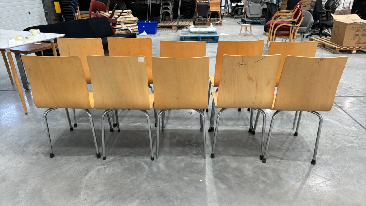 Wooden Chairs With Metal Frame x10 - Image 4 of 4