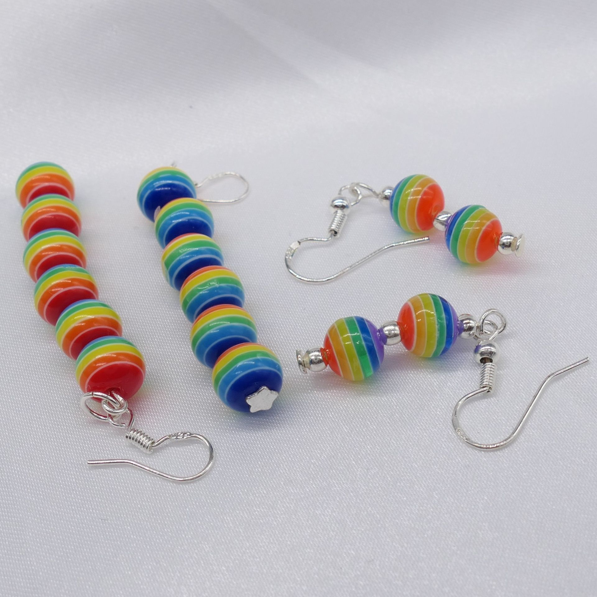 Silver and resin bead drop earrings x two pairs - Image 7 of 8