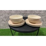 Amara dinner plates and service bowl set