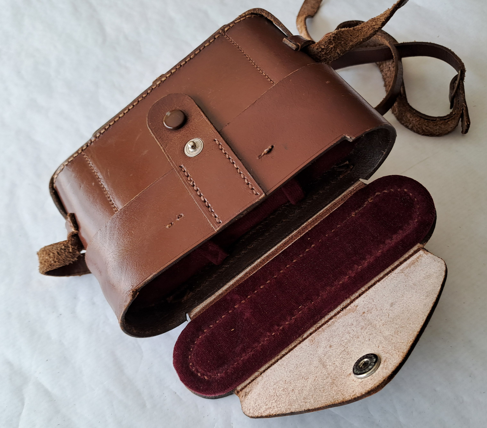 Leather Case For Leica Rangefinder With Fokos Compartment - Image 3 of 5