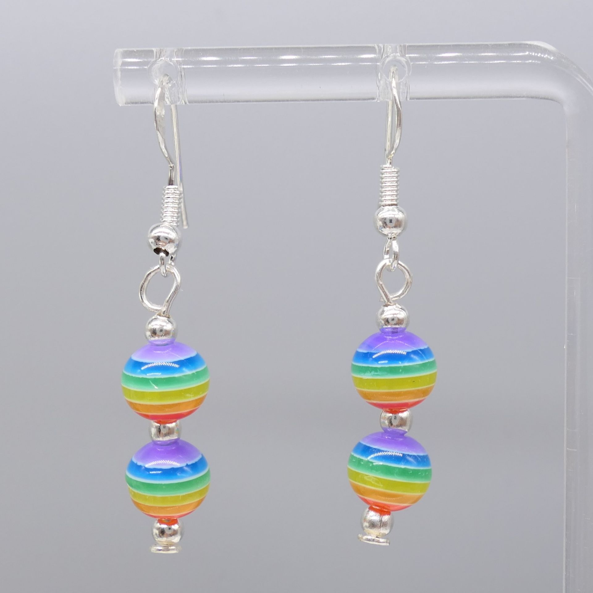 Silver and resin bead drop earrings x two pairs - Image 6 of 8