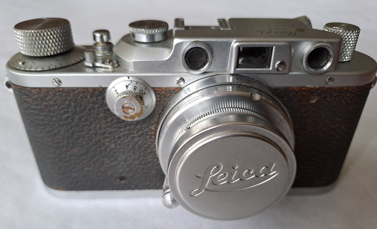 Vintage Leica IIIa Rangefinder Serial Number 315304 Dated to 1939