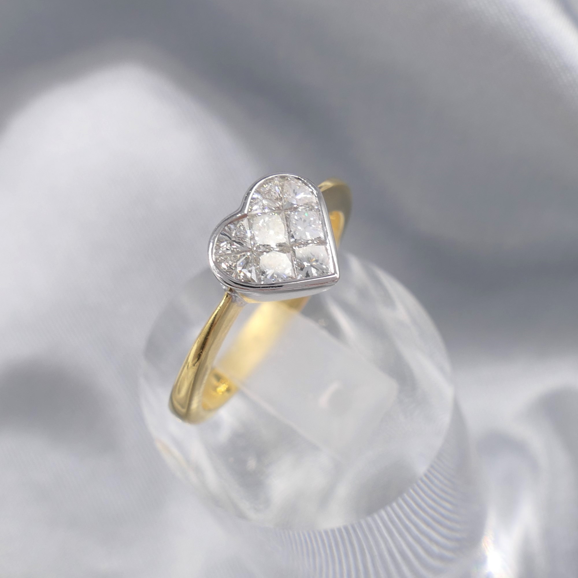 18ct Yellow Gold 0.75 Carat Heart-Shaped Princess-Cut Diamond Ring - Image 4 of 7