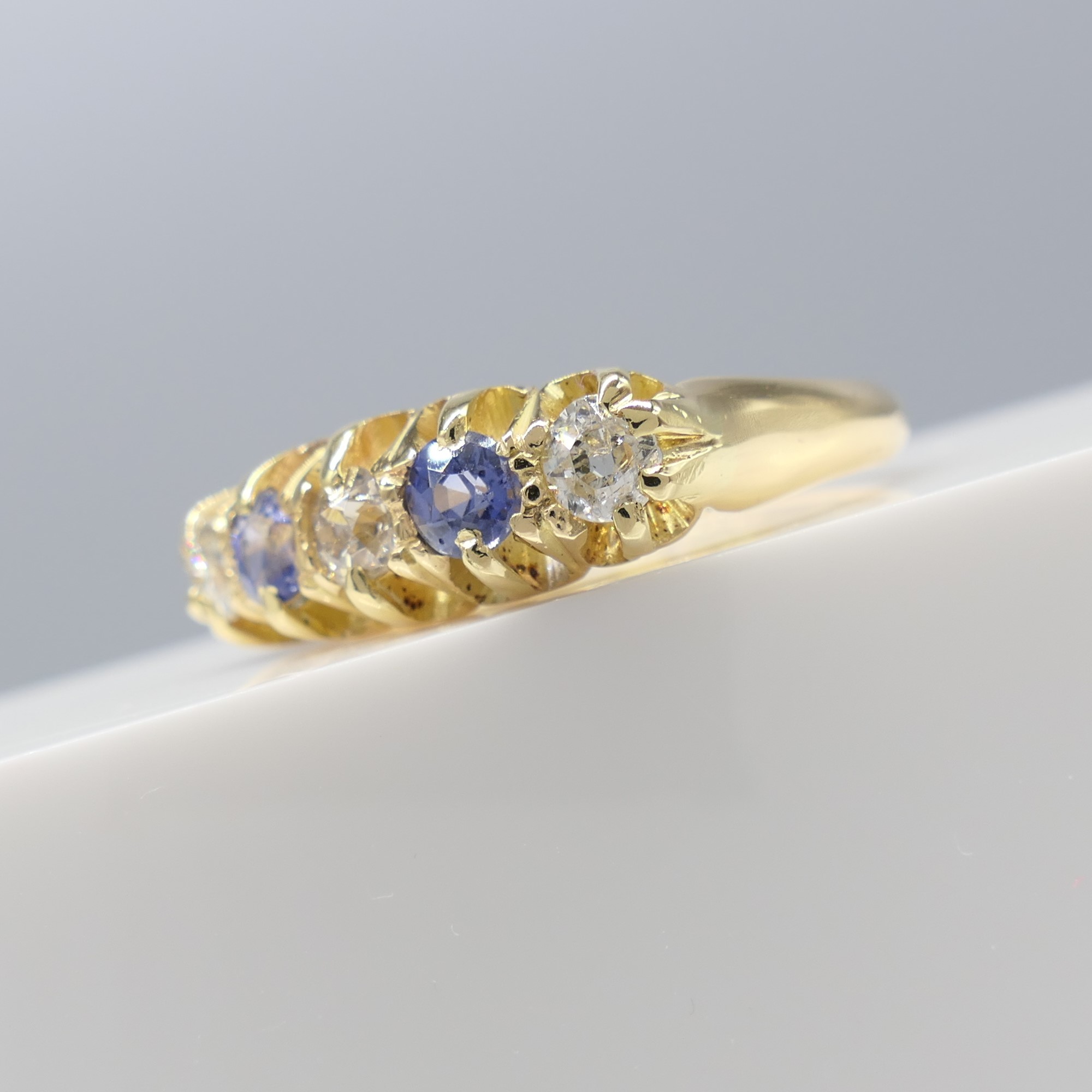 Antique Victorian sapphire and old-cut diamond rin - Image 7 of 8