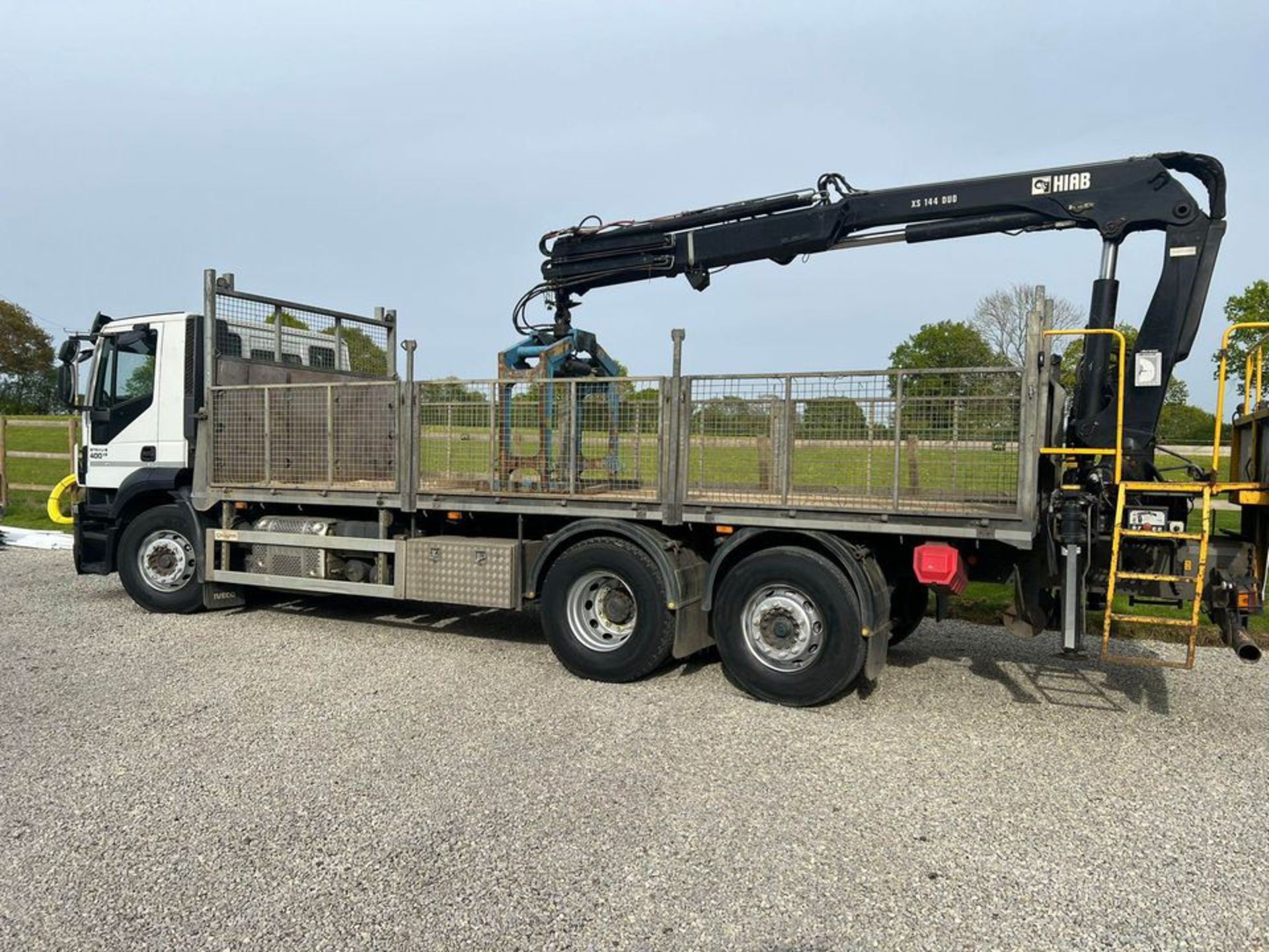 2016, IVECO Stralis - 400 Hiab Lorry (6 x 2 Euro 6 Crane Truck - 26 tons