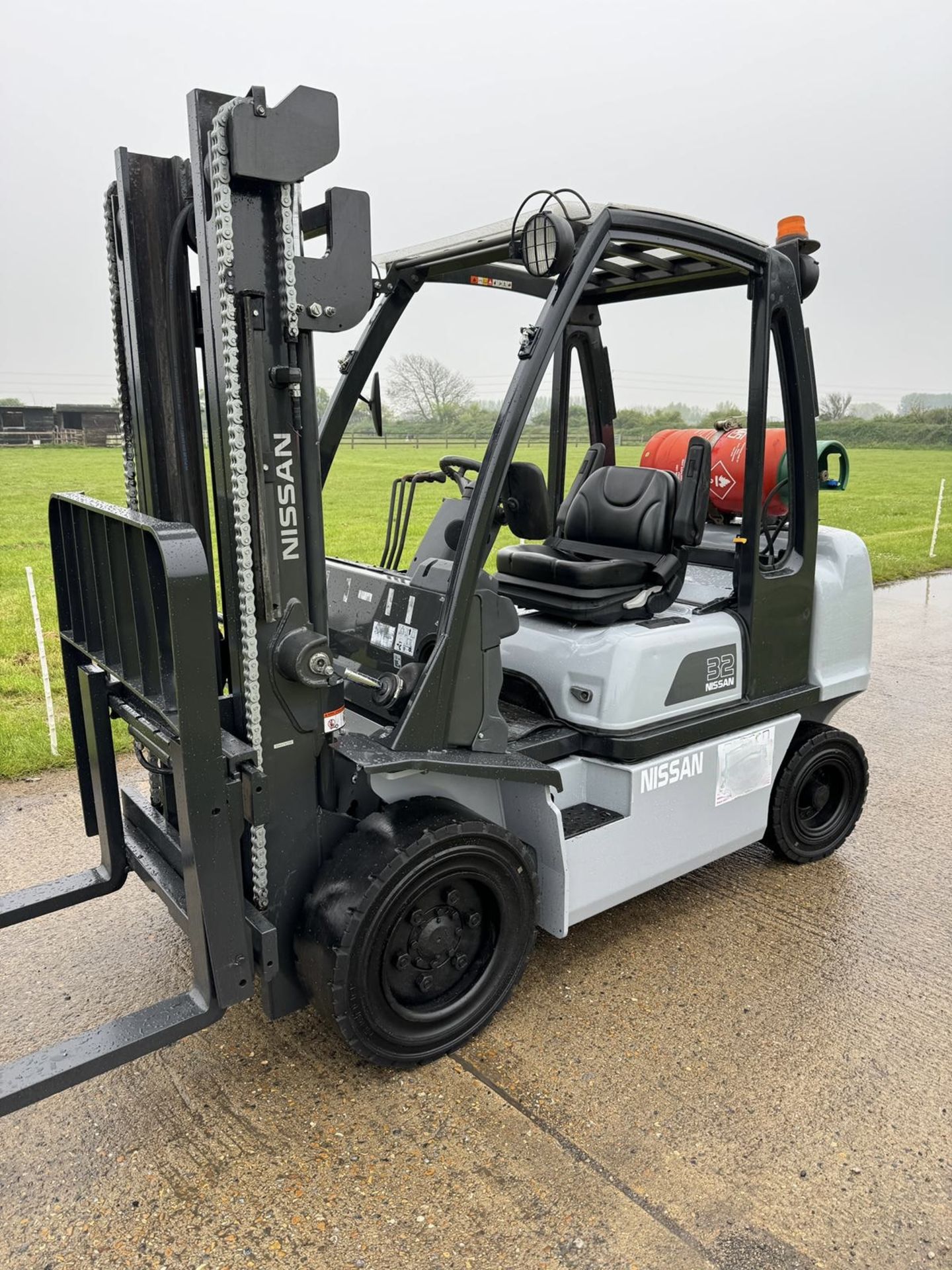 NISSAN, 3.2 Tonne - Gas Forklift Truck