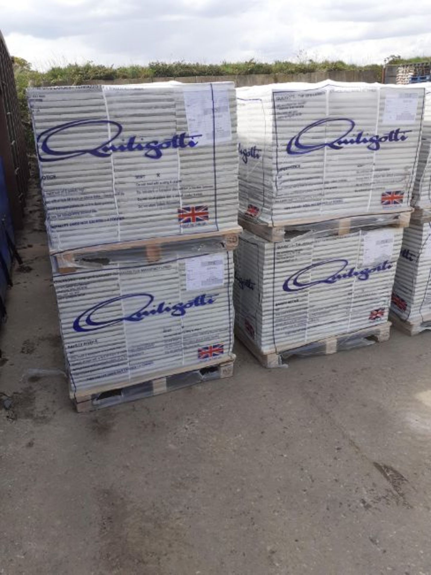 10 x pallets of brand new Quiligotti Terrazzo Commercial Tiles - TDE9 - Bild 2 aus 4