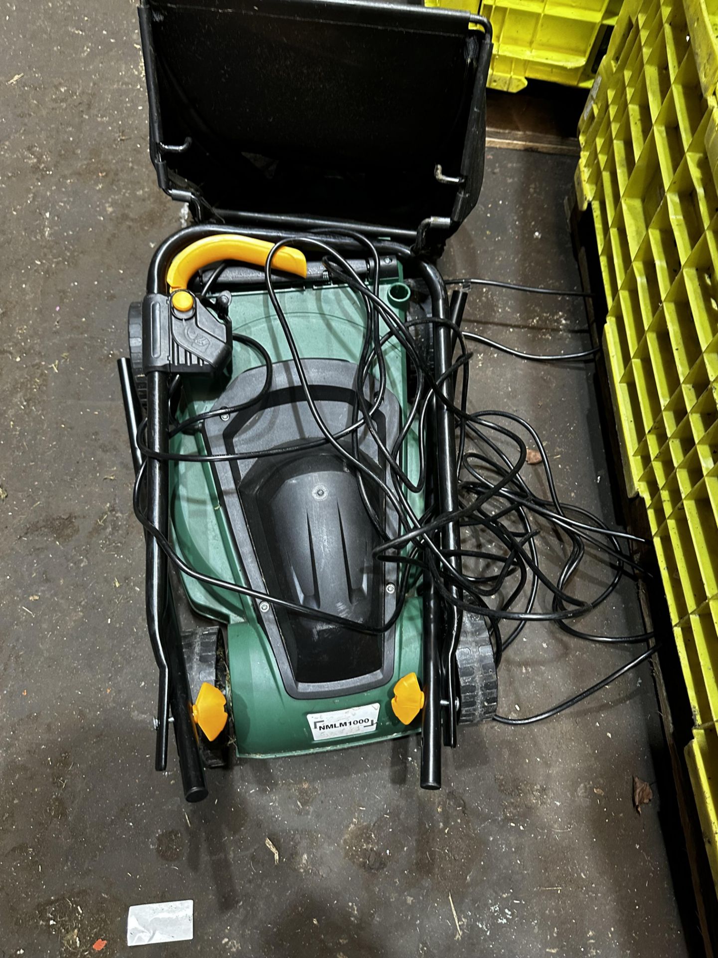 Corded electric lawn mower - business clearance - Untested - NO RESERVE - Image 2 of 2