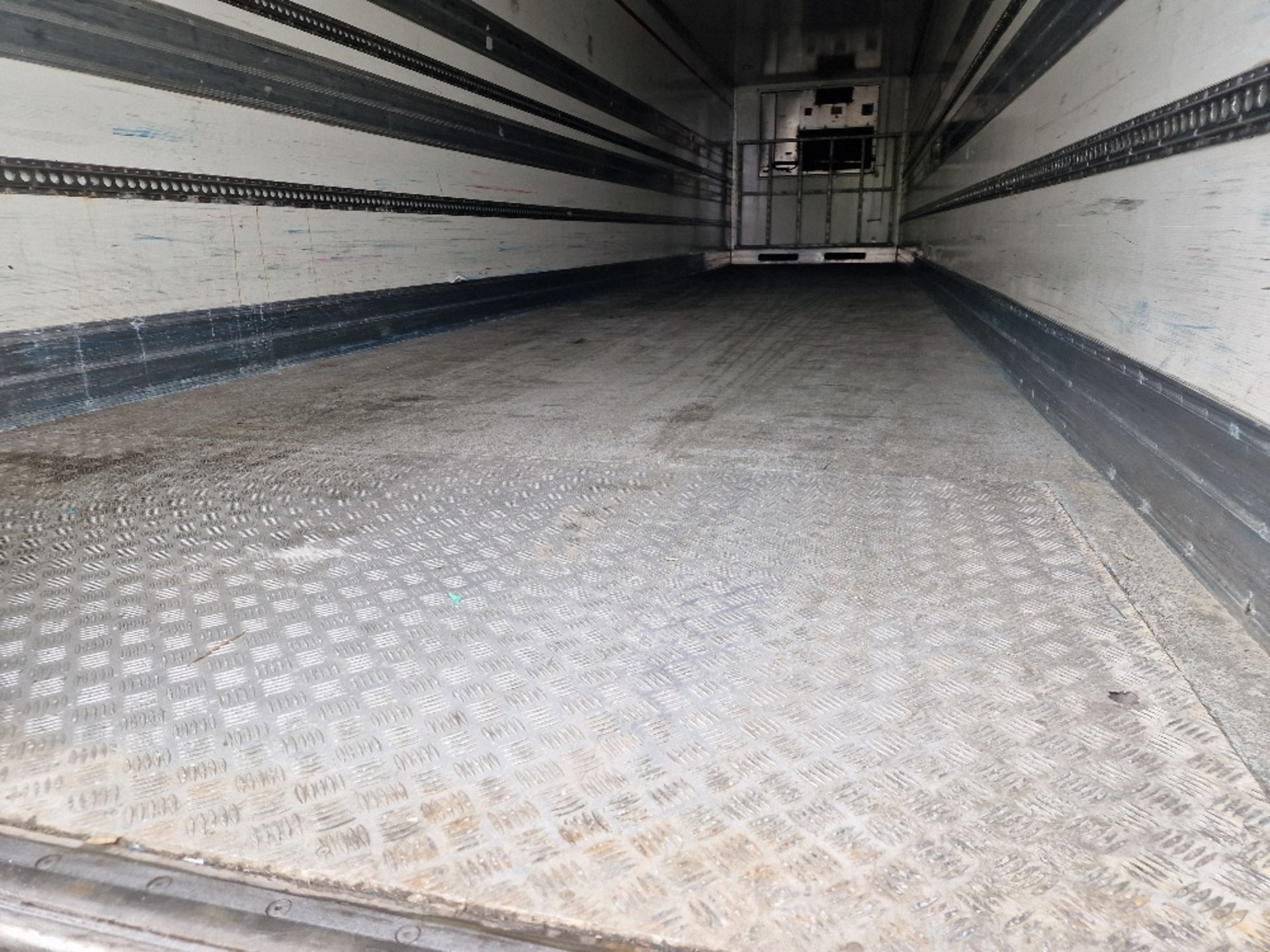 EF082 – 2009 Montracon 13.6m Refrigerated Trailer - Image 8 of 9