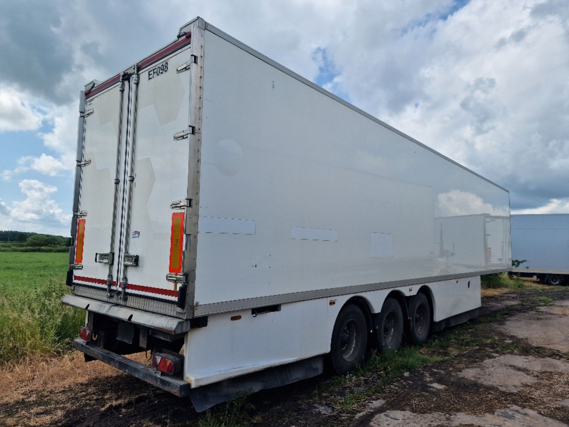 EF098 - 2010 Montracon 13.6m Tri-Axle Refrigerated Trailer - Image 9 of 19