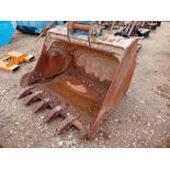 ref 60 - 20T Muck Bucket