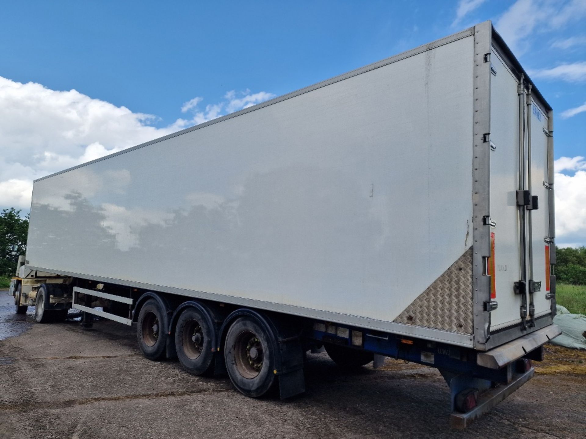 EF082 – 2009 Montracon 13.6m Refrigerated Trailer