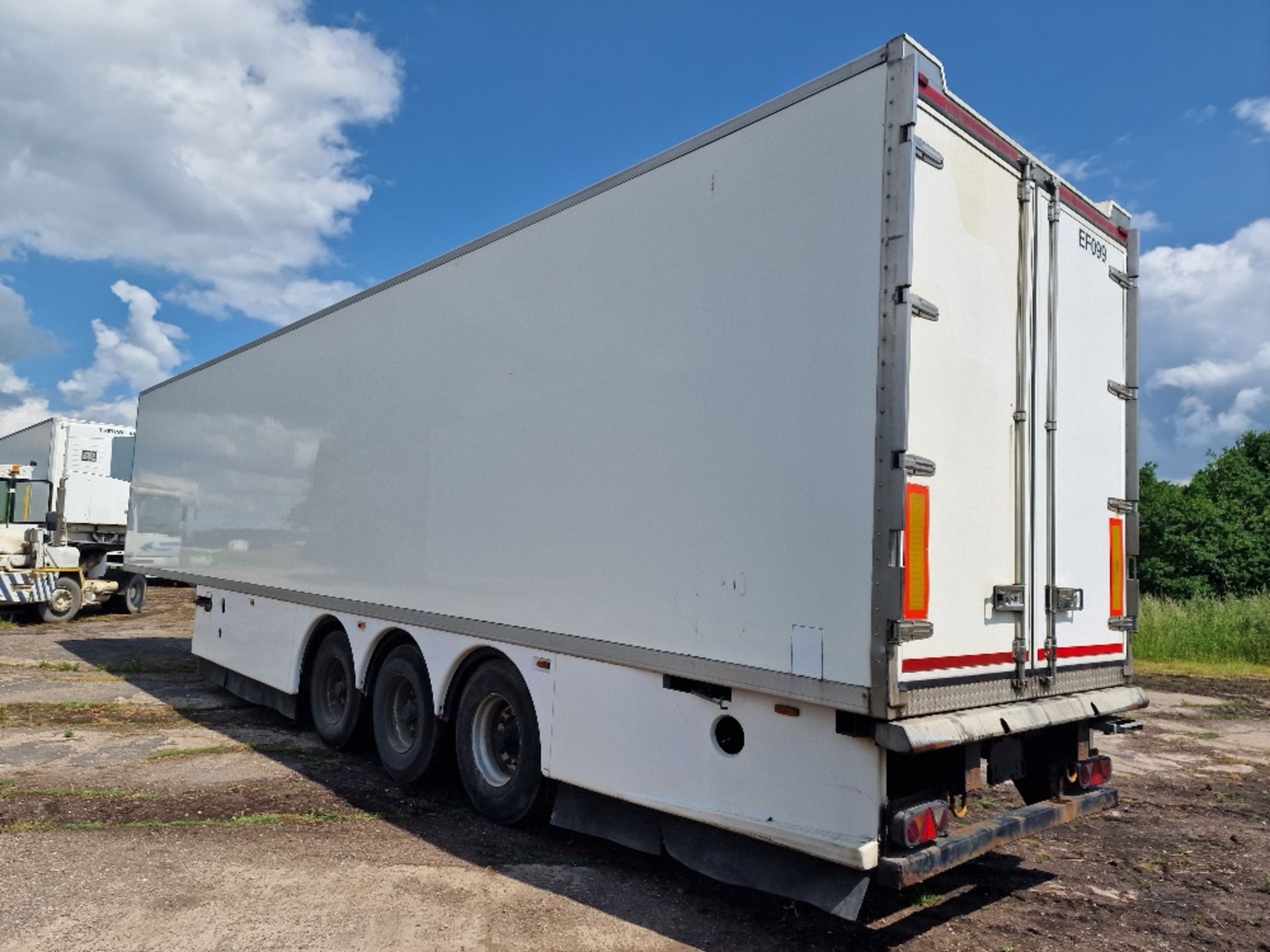 EF099 - 2009 Montracon 13.6m Tri-Axle Refrigerated Trailer - Image 8 of 21