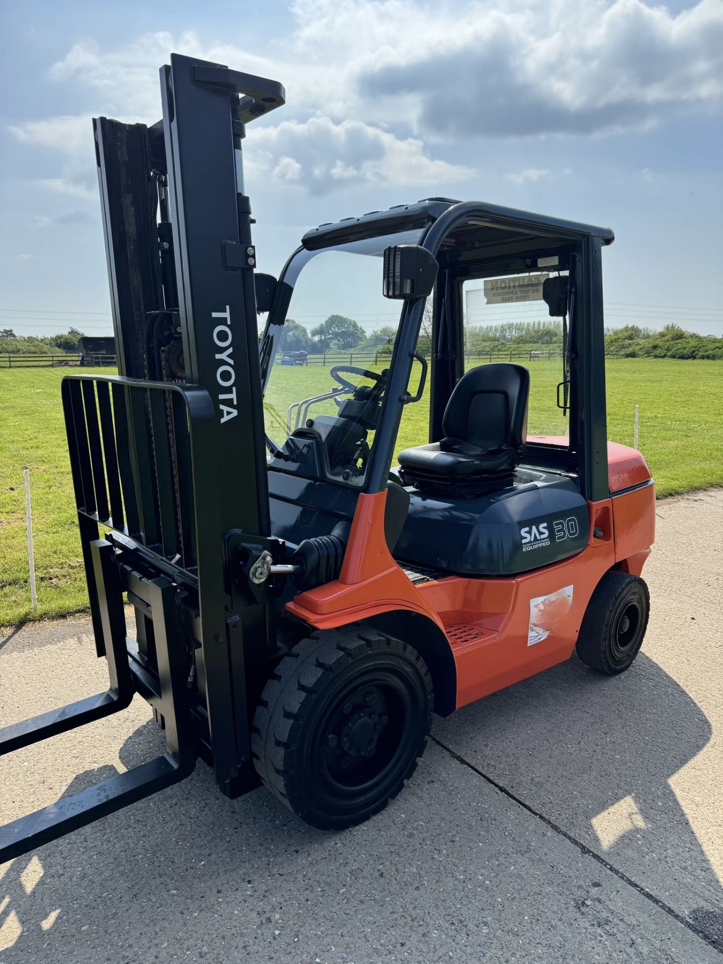 TOYOTA - 3 Tonne Diesel Forklift Truck