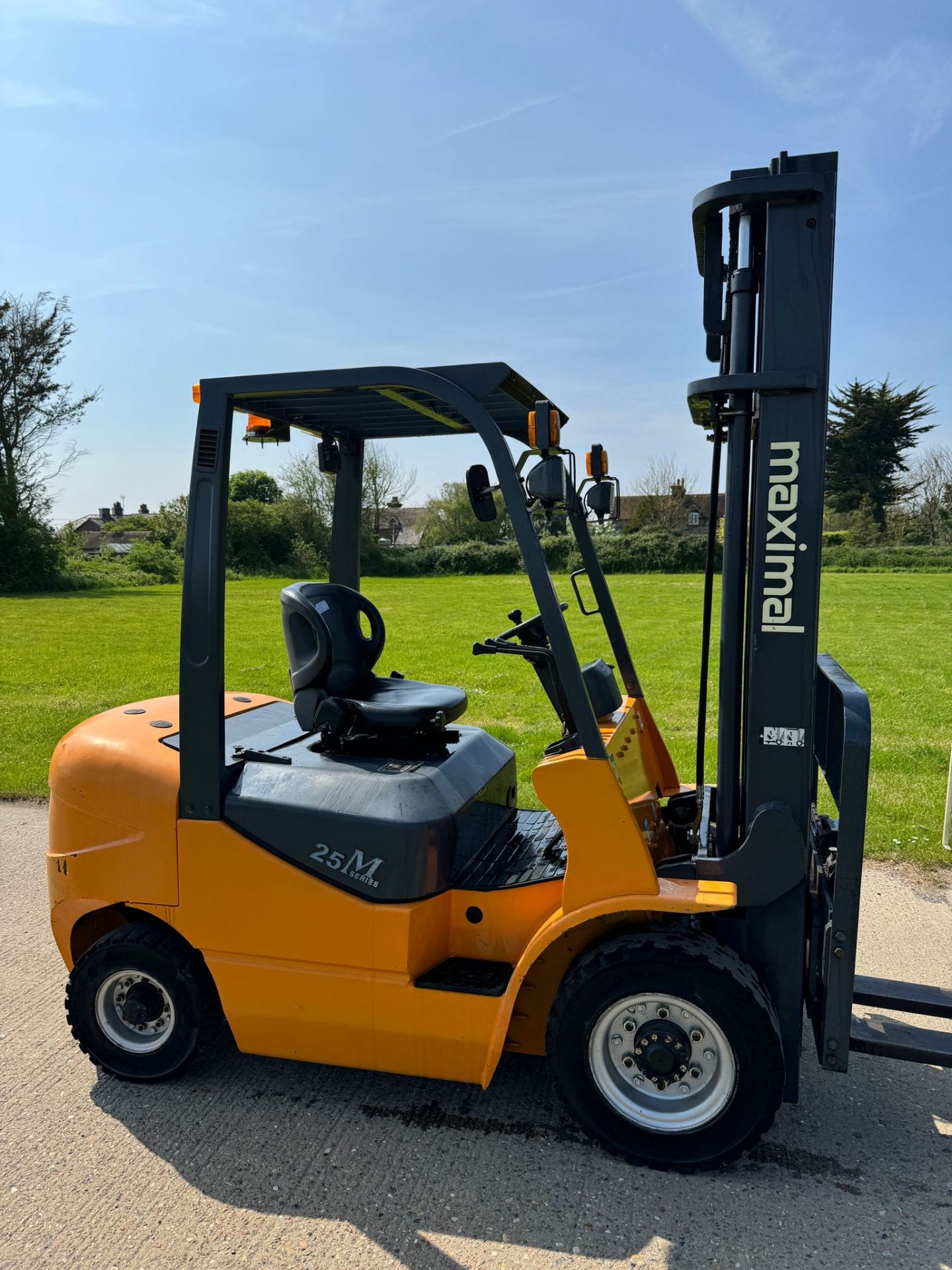 MAXIMAL - 2.5 Tonne Diesel Forklift (2500 hours) - Image 3 of 7