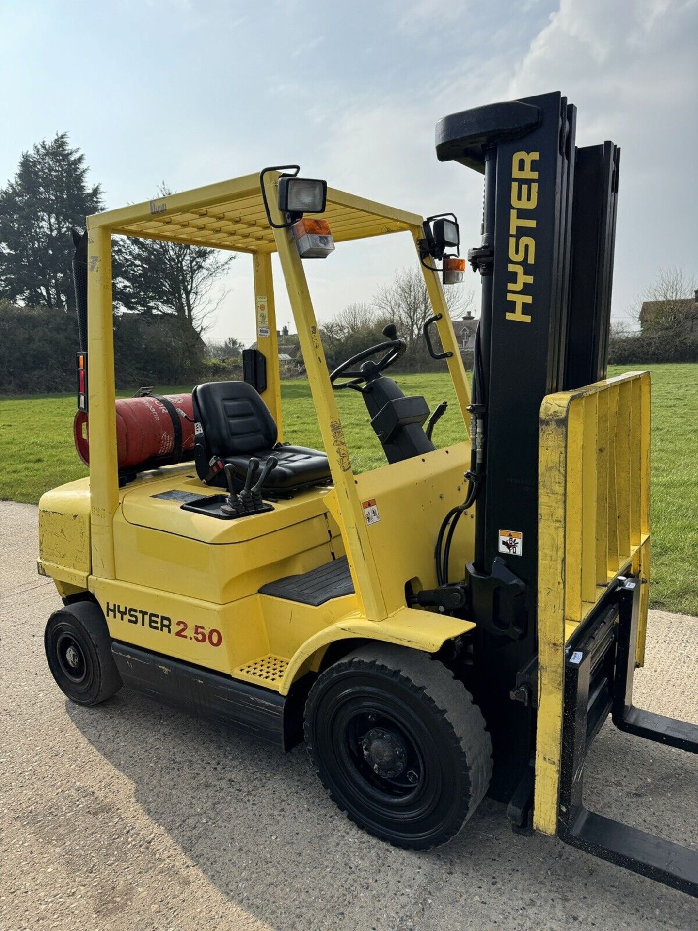 HYSTER 2.5 Gas Forklift (container spec)