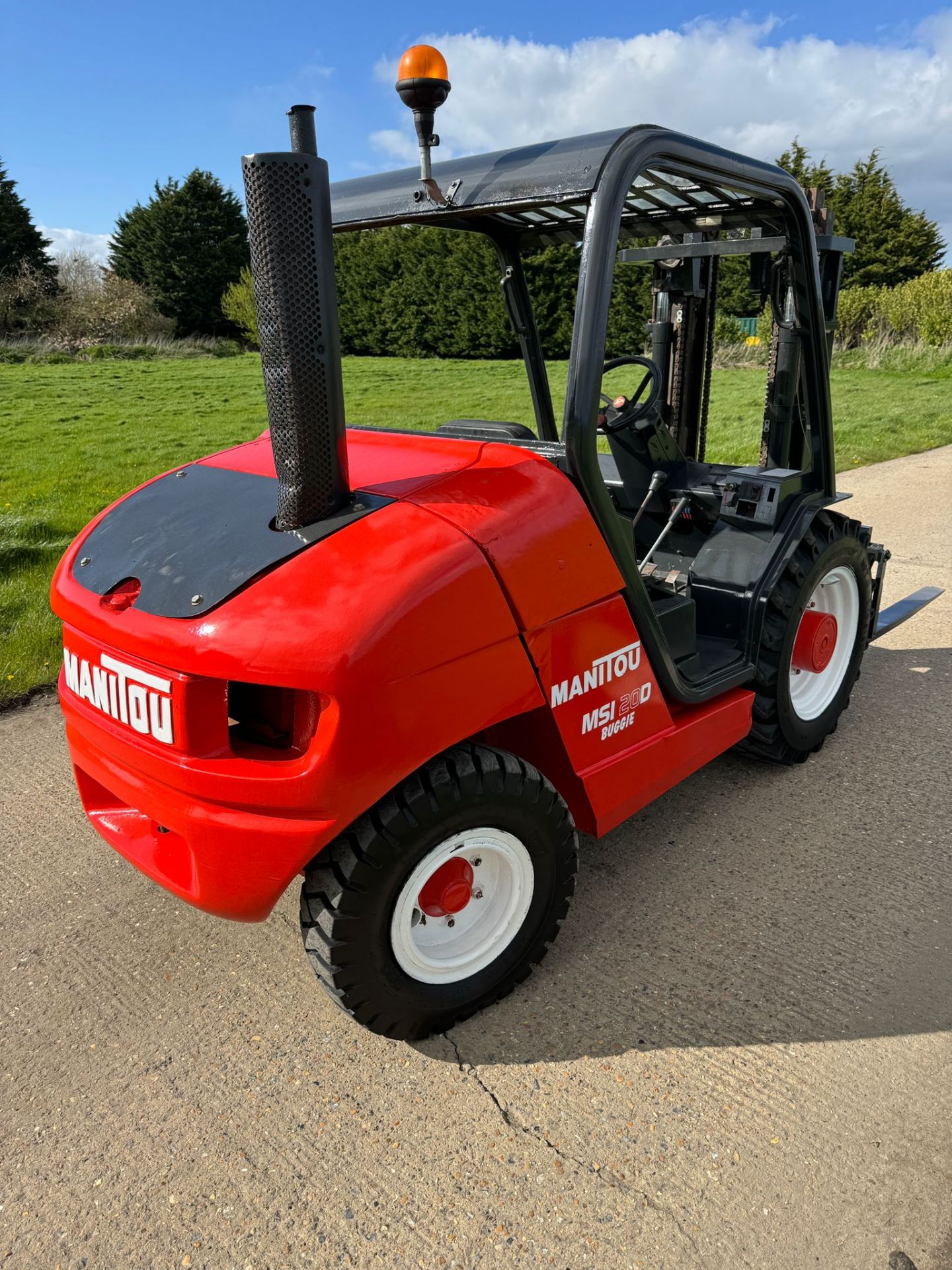 MANITOU, 2 Tonne (2WD) Forklift - Image 3 of 5