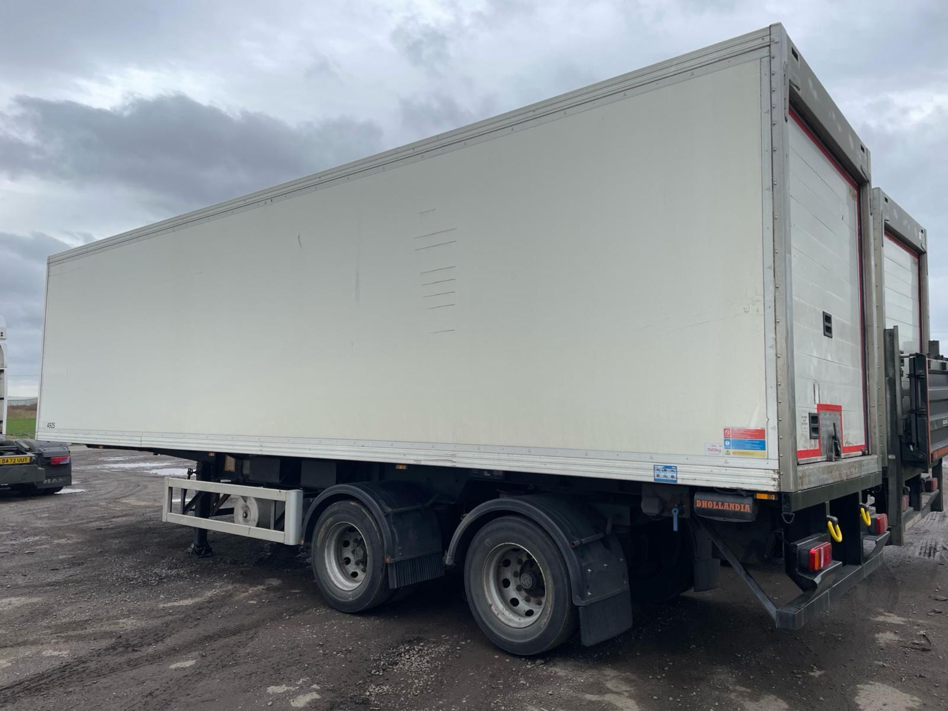 4925 – 2012 G&A 10.4m Refrigerated Tandem Trailer - Image 2 of 13