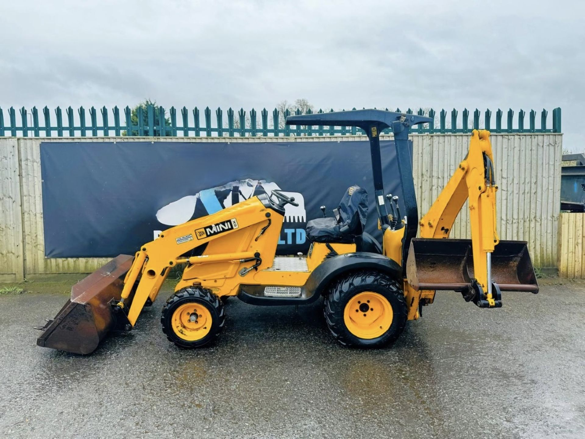 2004, JCB MINI CX - Image 16 of 19