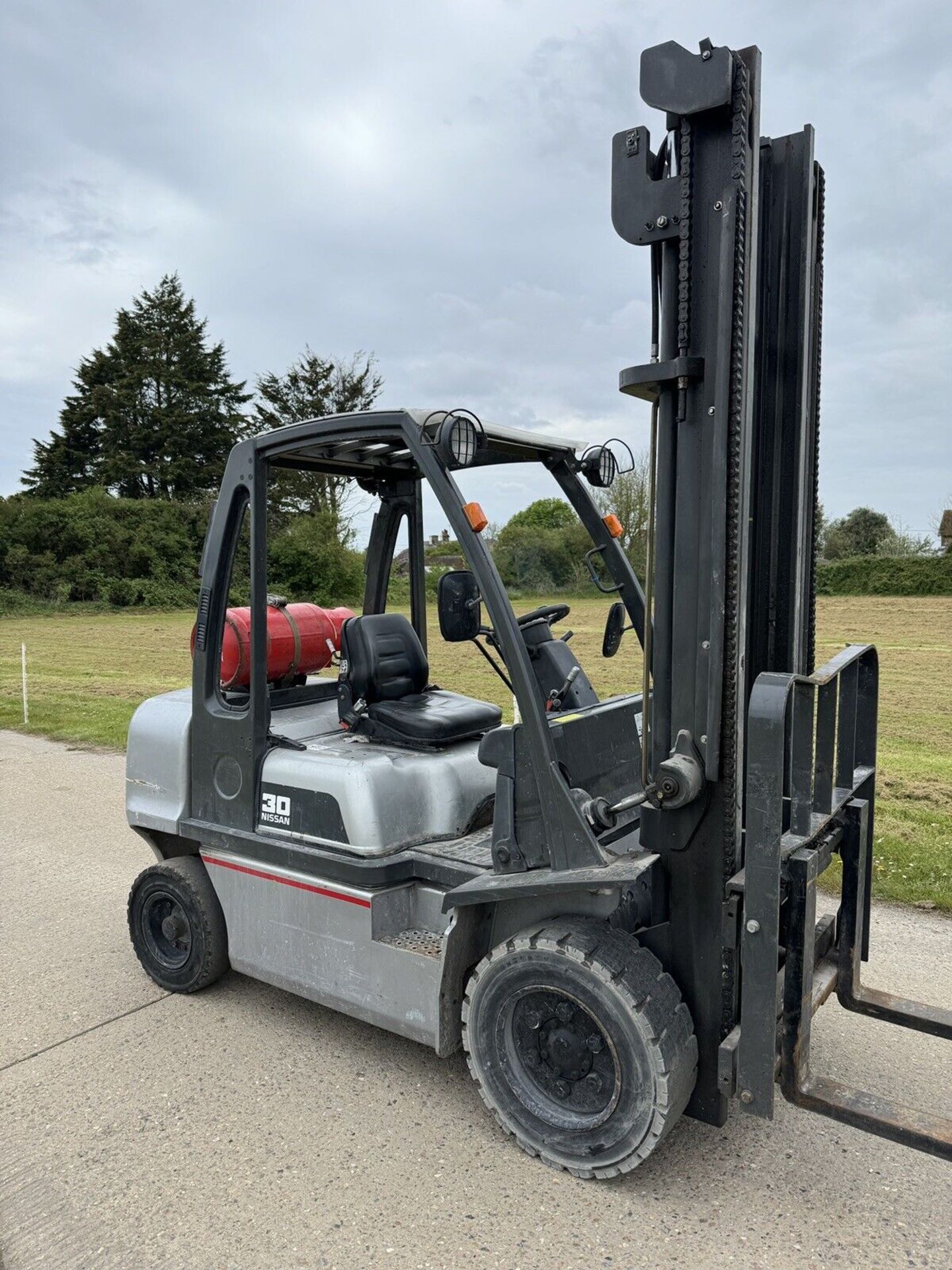 NISSAN, 3 Tonne - Gas Forklift Truck - Image 2 of 4