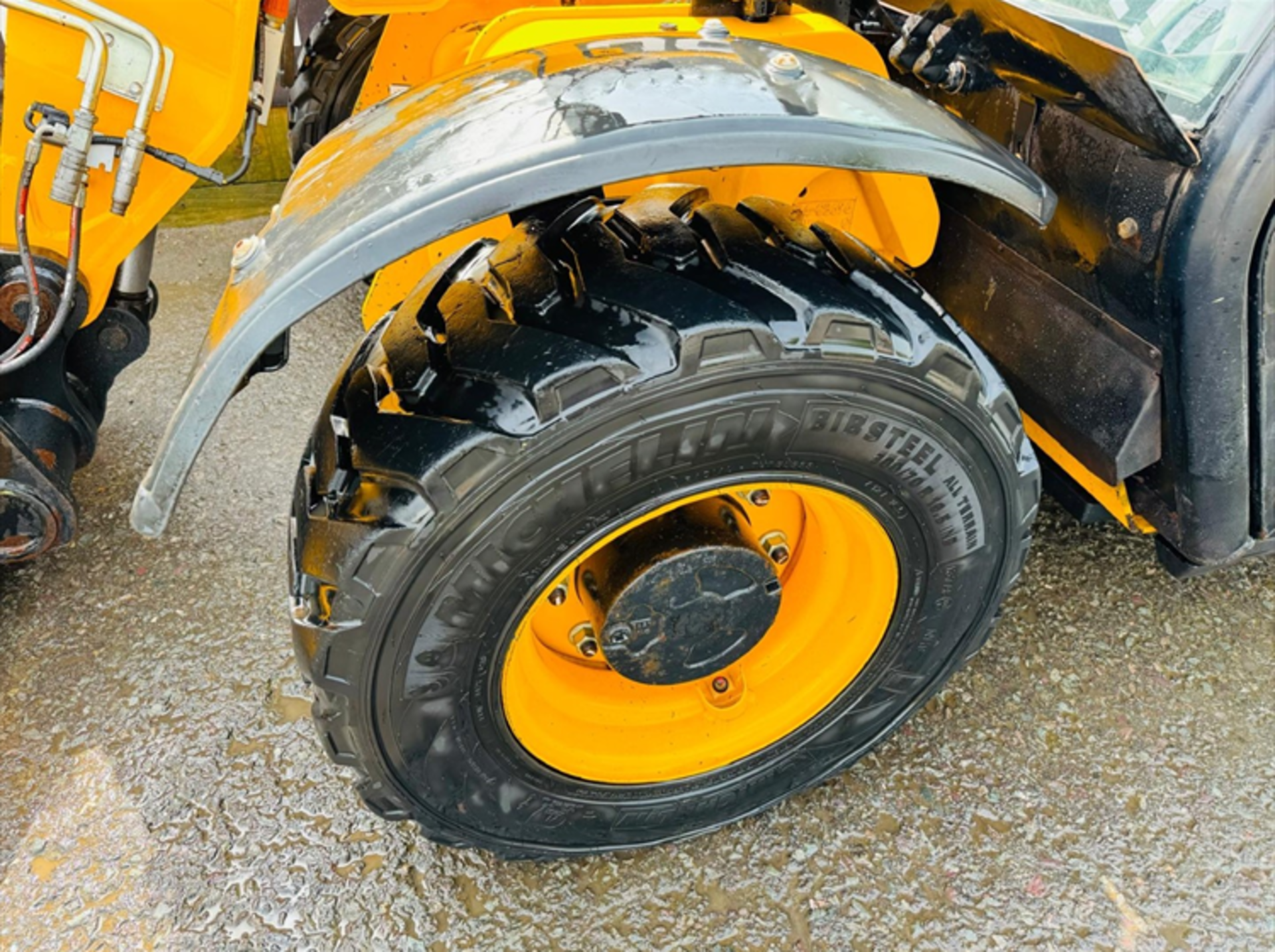 2019 / Model 2020 - JCB 525-60 AGRI PLUS - Image 13 of 17