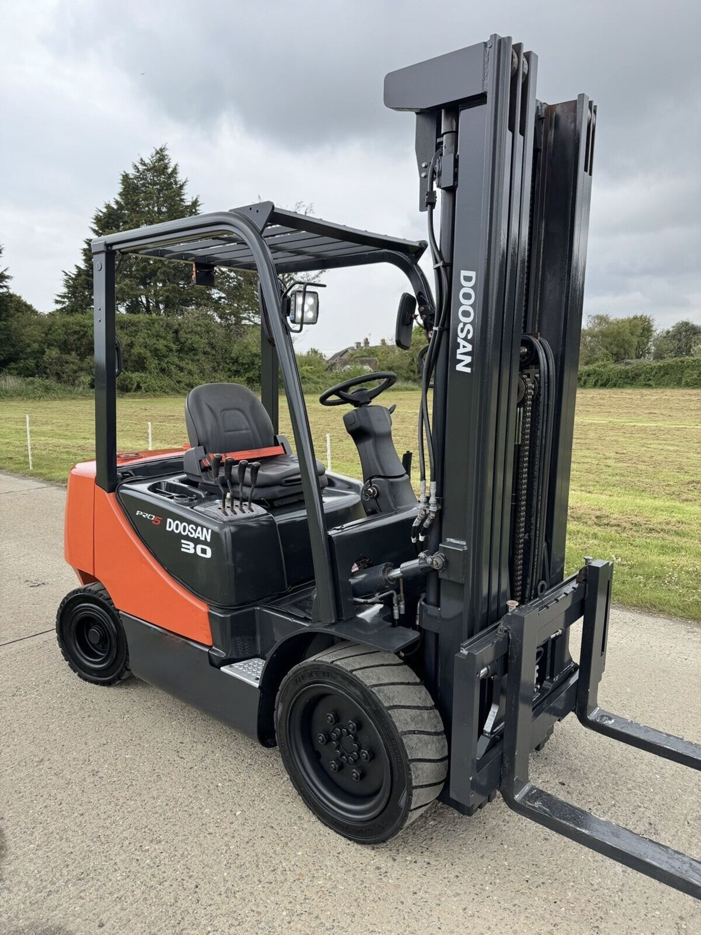 2017, DOOSAN - 3 Tonne Diesel (Container Spec) Forklift Truck