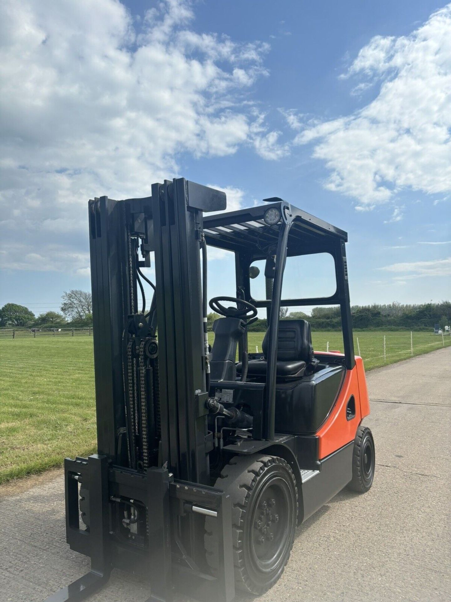 2014, DOOSAN - 3 Tonne Diesel Forklift (Container Spec / Triple Mast) - Image 5 of 6