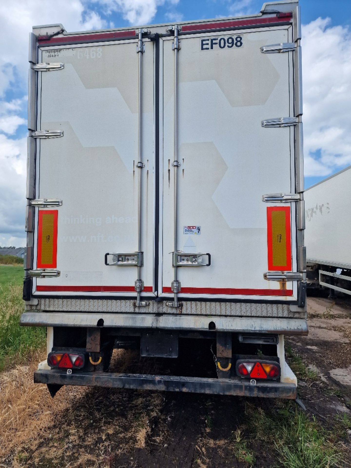 EF098 - 2010 Montracon 13.6m Tri-Axle Refrigerated Trailer - Image 8 of 19