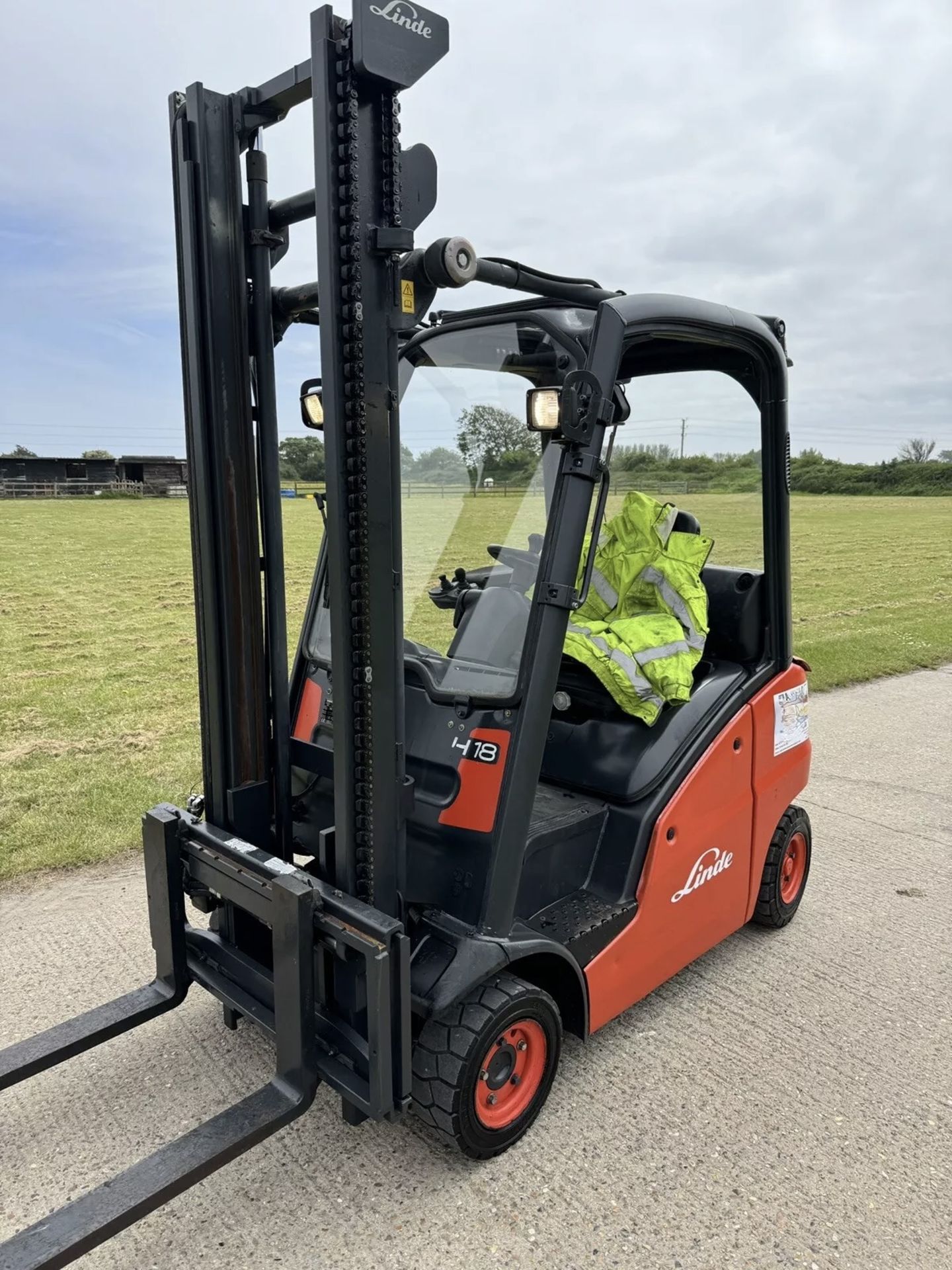 LINDE, 1.8 Tonne - Diesel Forklift