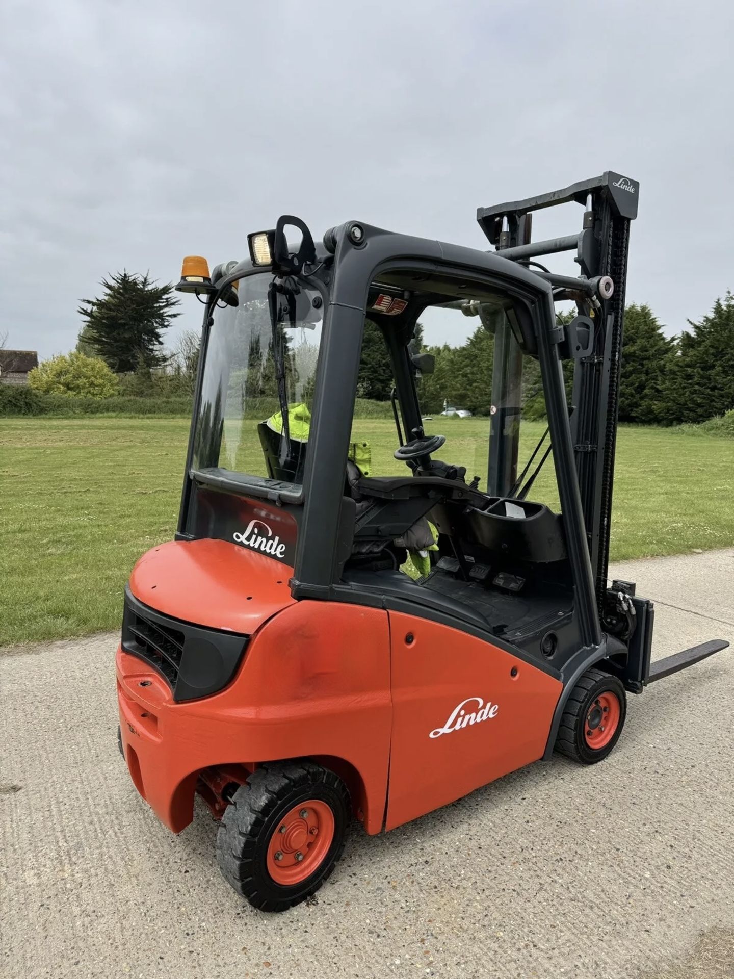 LINDE, 1.8 Tonne - Diesel Forklift - Image 5 of 5