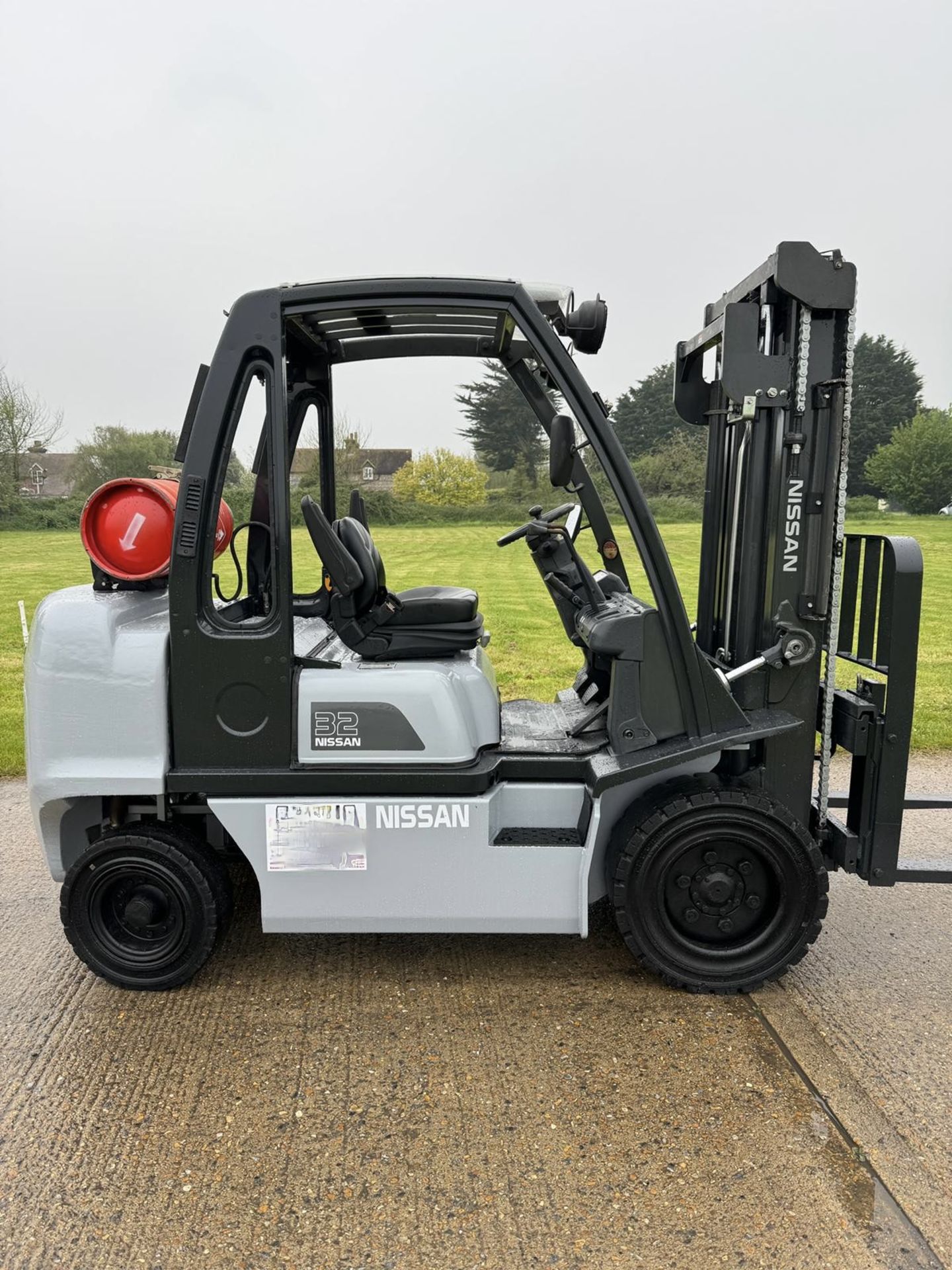 NISSAN, 3.2 Tonne - Gas Forklift Truck - Image 2 of 6