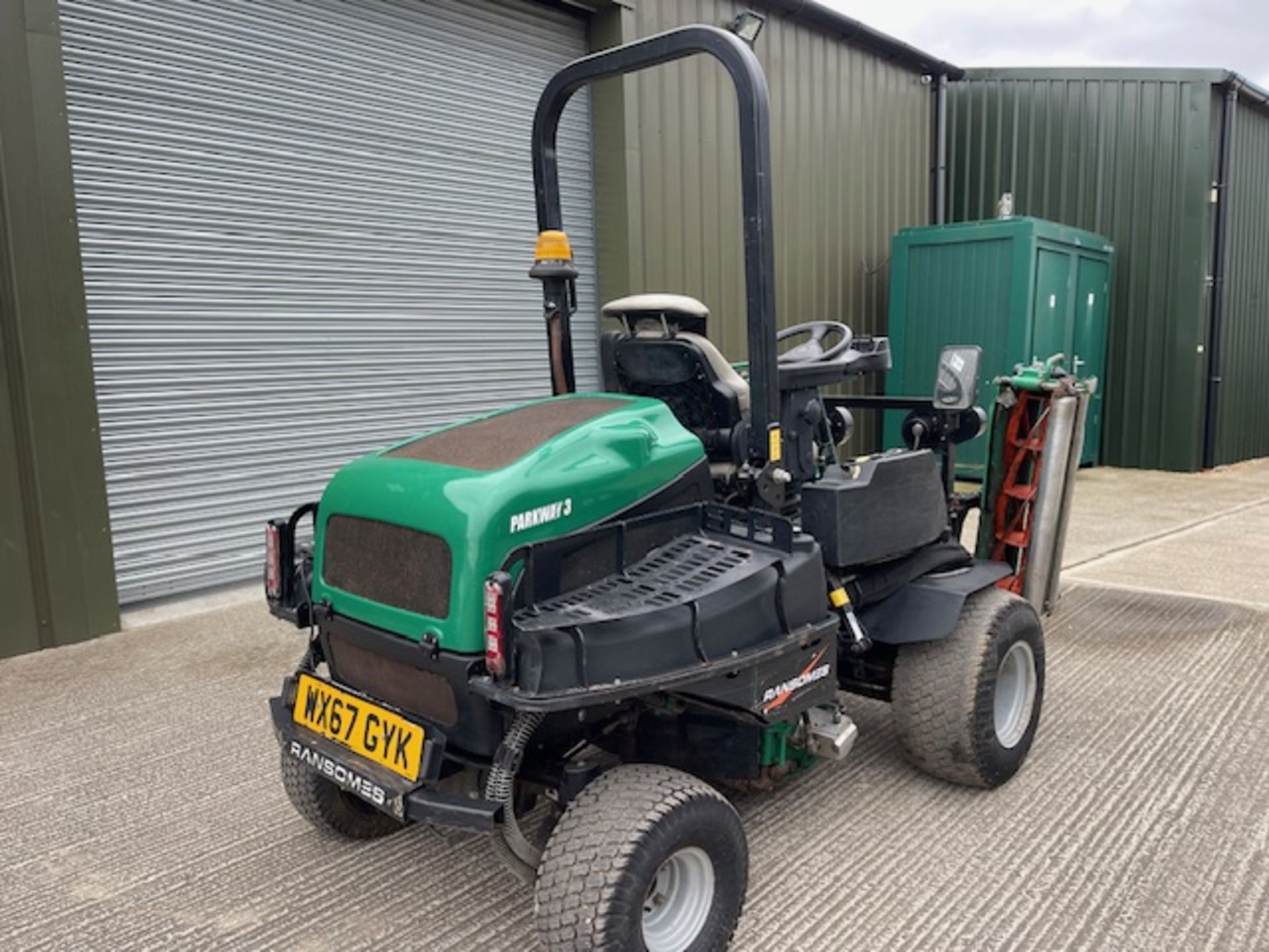 2017/2018 - RANSOMES PARKWAY 3 RIDE ON MOWER SERVICED - Image 3 of 12
