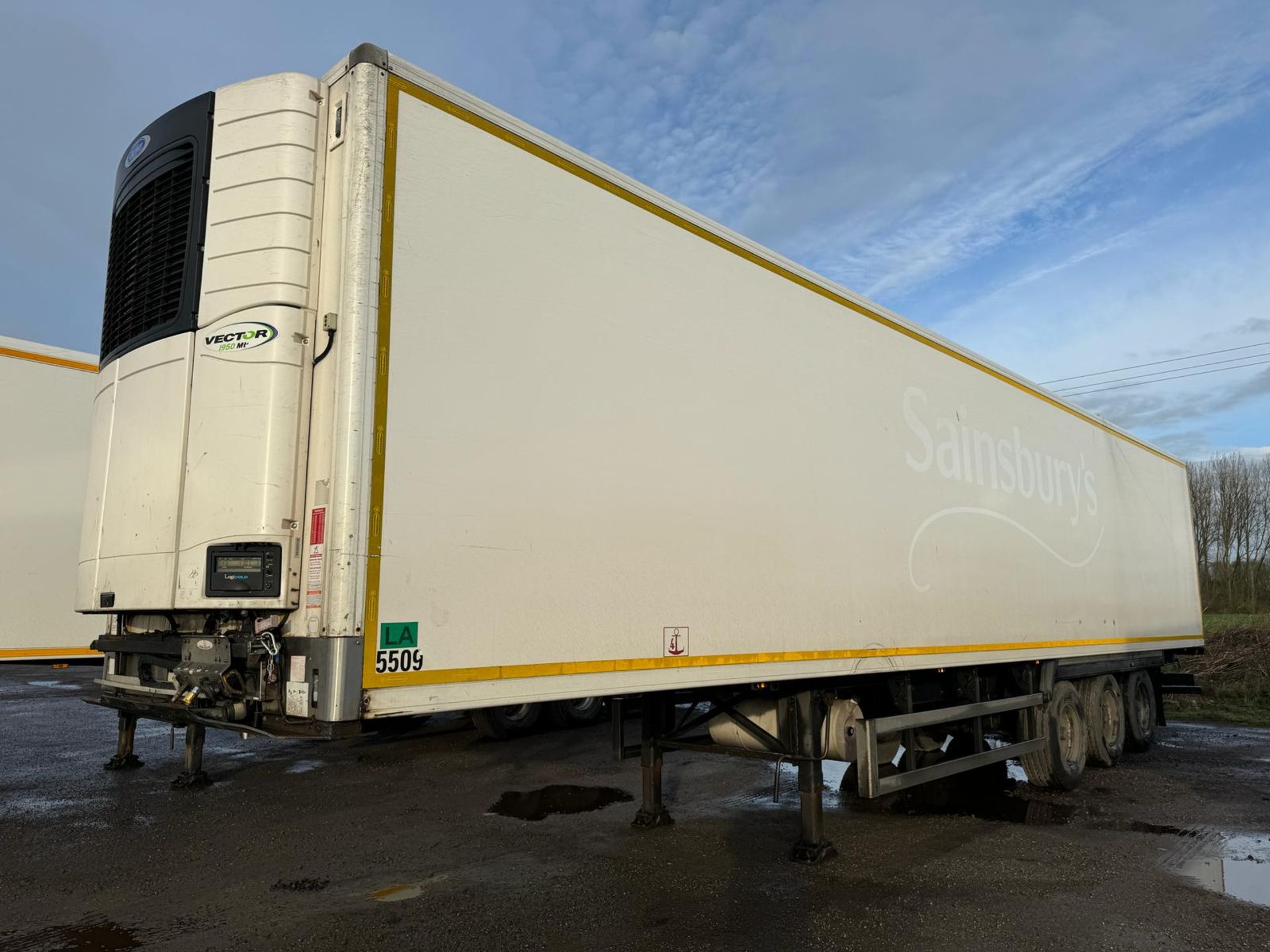 5509 – 2014 Montracon 13.6m Refrigerated Trailer - Image 2 of 11