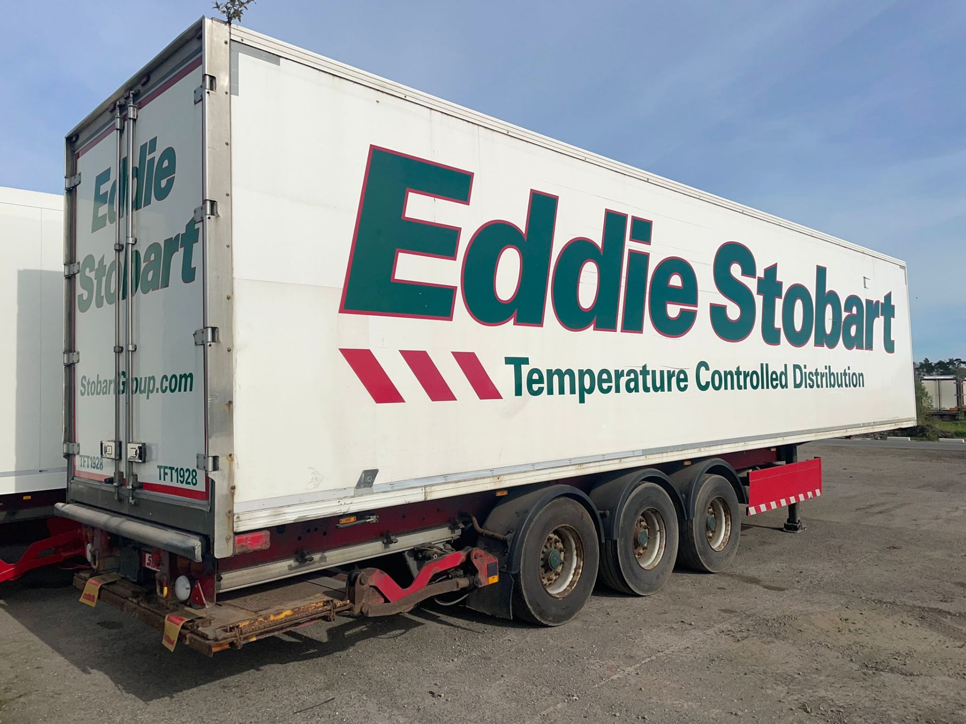 EF074-TFT1928 – 2012 SDC 12.6m Box Trailer