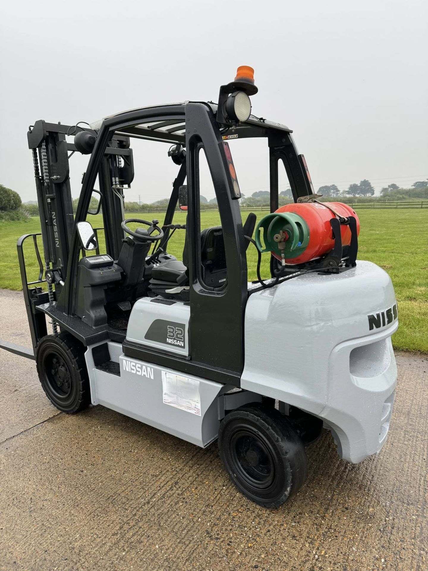 NISSAN, 3.2 Tonne - Gas Forklift Truck - Image 4 of 6