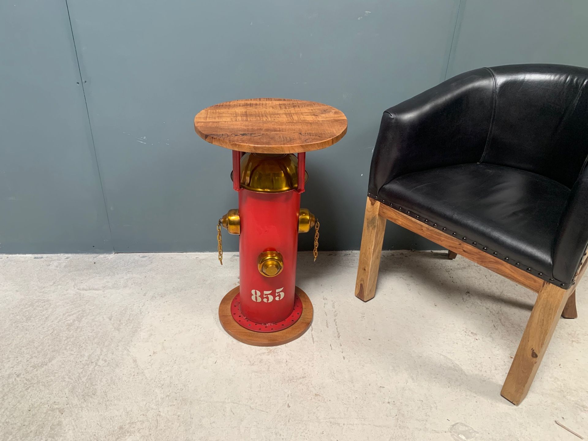 Brand New Boxed Industrial Metal Red Fire Hydrant Side Table With Wooden Top - Image 2 of 3
